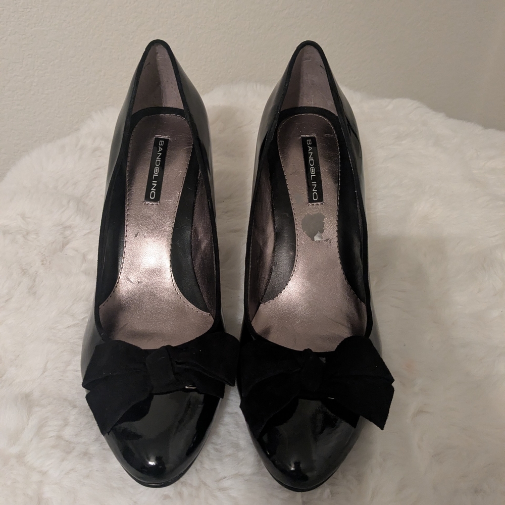 Bandolino Black Patent Leather Heels Suede Bow Pumps Pointed Toe Work - Picture 2 of 9